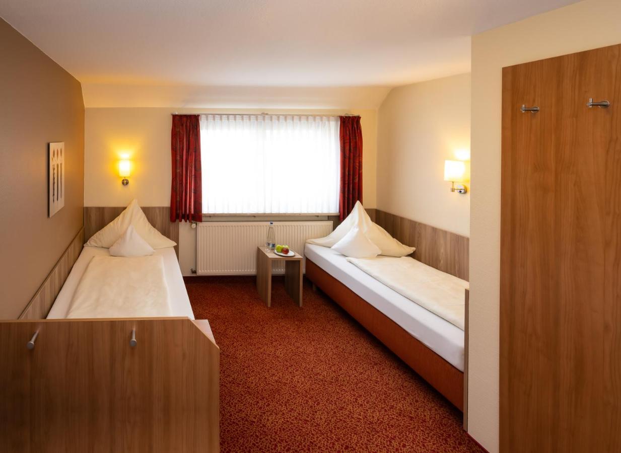 Ambient Hotel am Europakanal Fürth Buitenkant foto
