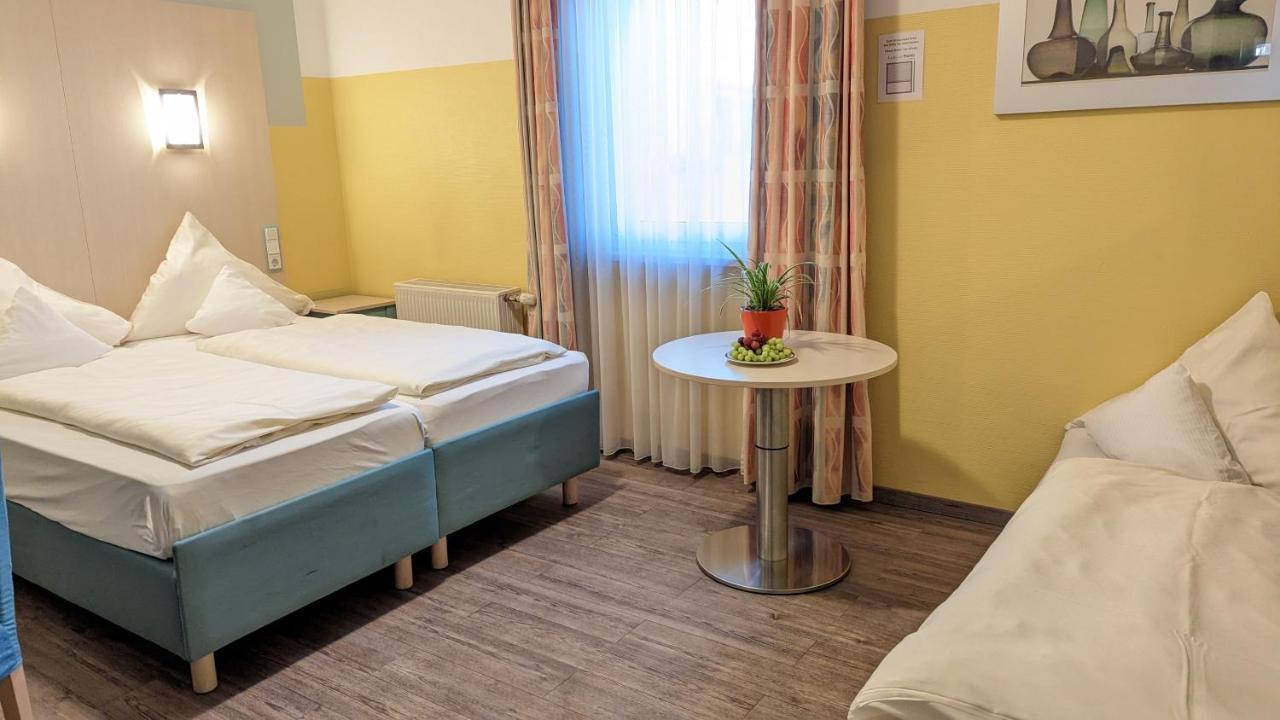 Ambient Hotel am Europakanal Fürth Buitenkant foto