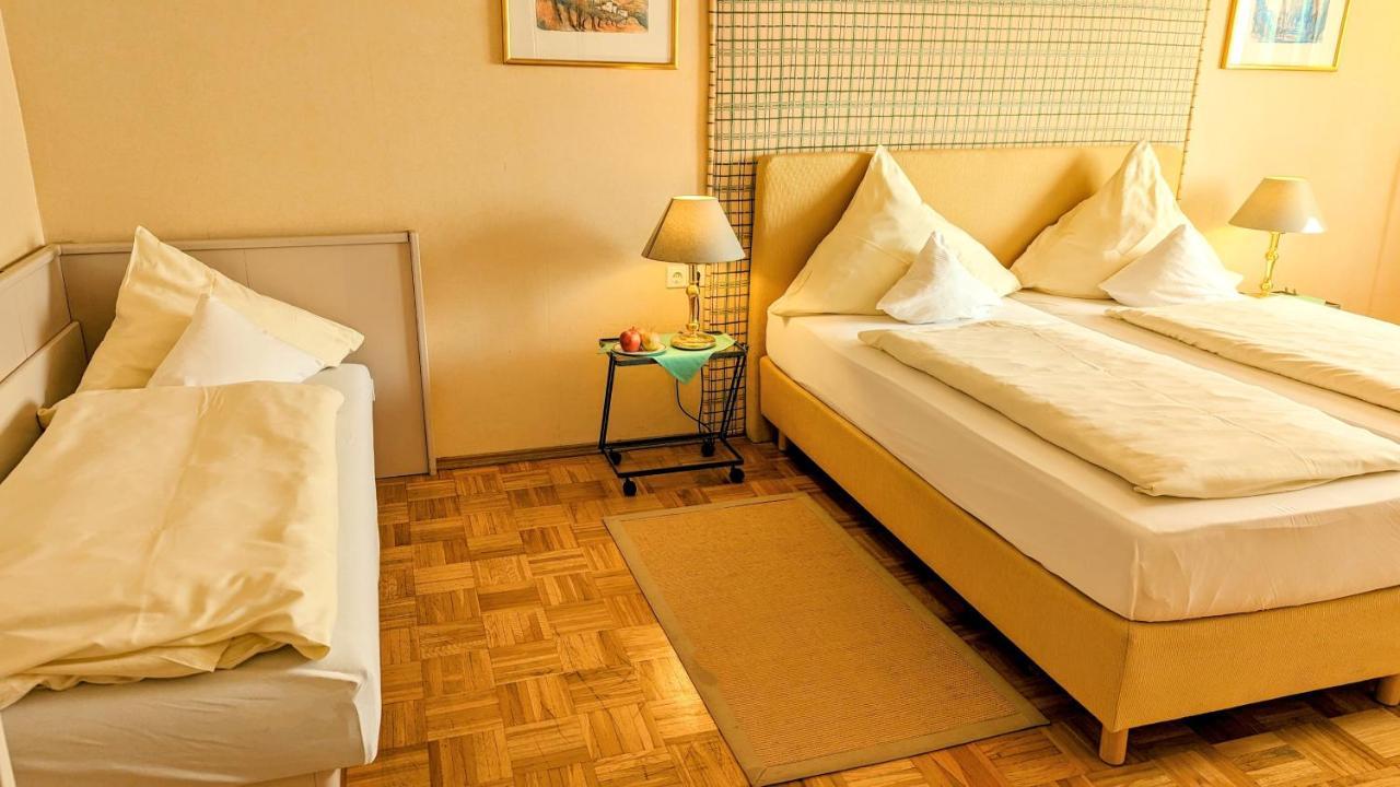 Ambient Hotel am Europakanal Fürth Buitenkant foto